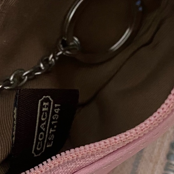 Pink coach change pouch - Picture 3 of 4